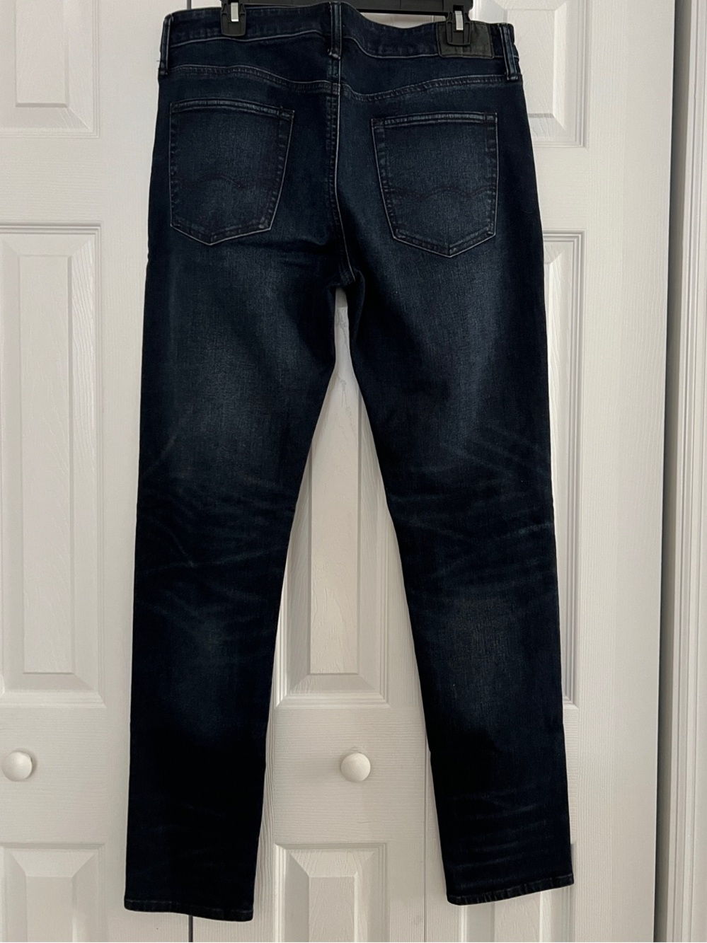 2 Pairs American Eagle Outfitters Men’s Faded Jeans - Picture 2 of 11